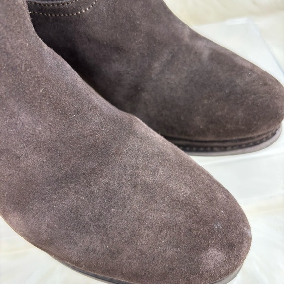 ARIAT BROADWAY WESTER WEDGE ANKLE BOOTS - Picture 8 of 11